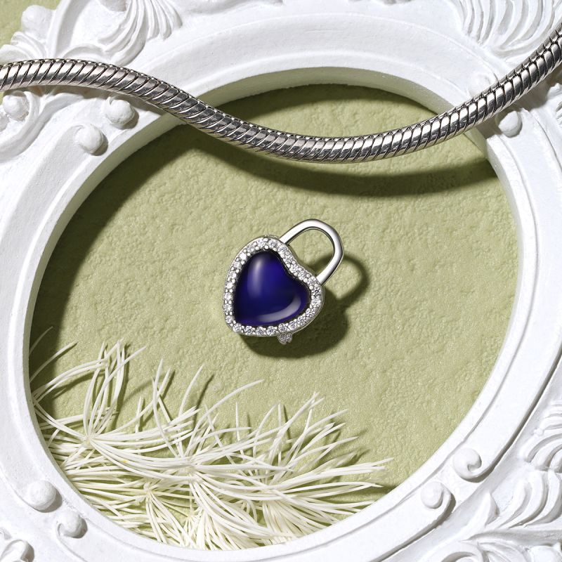 Love Lock Mood Pendant
