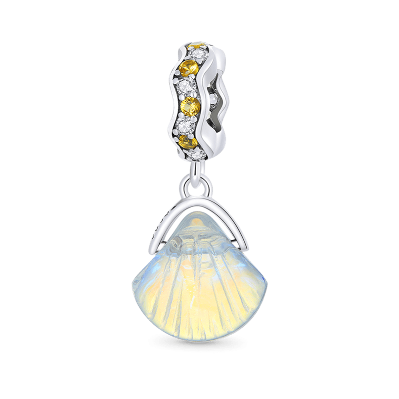 Sparkling Shell Pendant