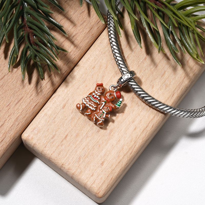 Christmas Gingerbread Family Pendant