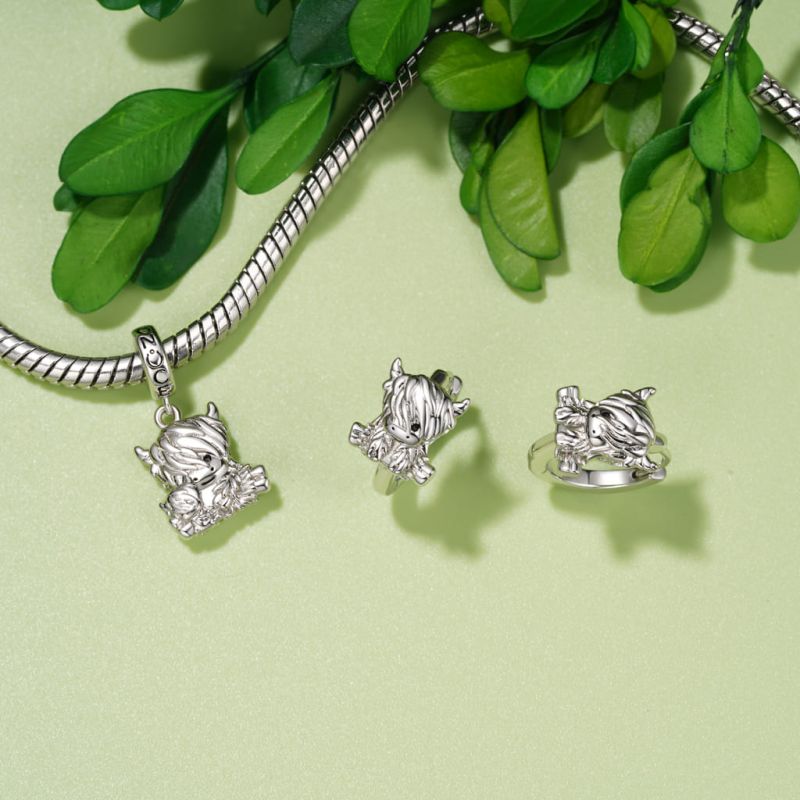 Highland Cow Hoop Stud Earrings