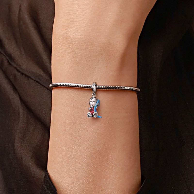 Peanuts Linus Sitting Pendant