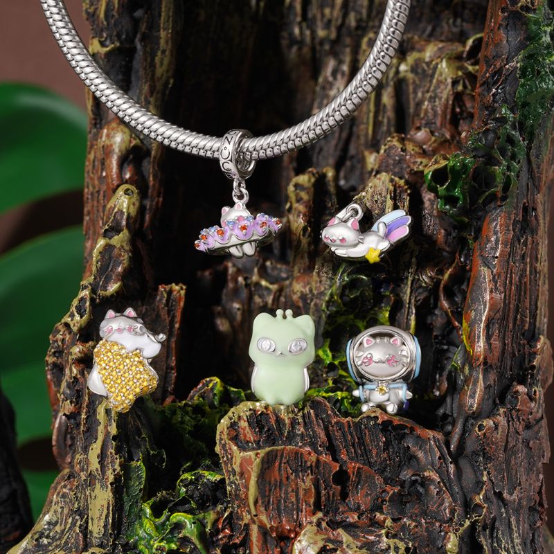 Alien cat Charm