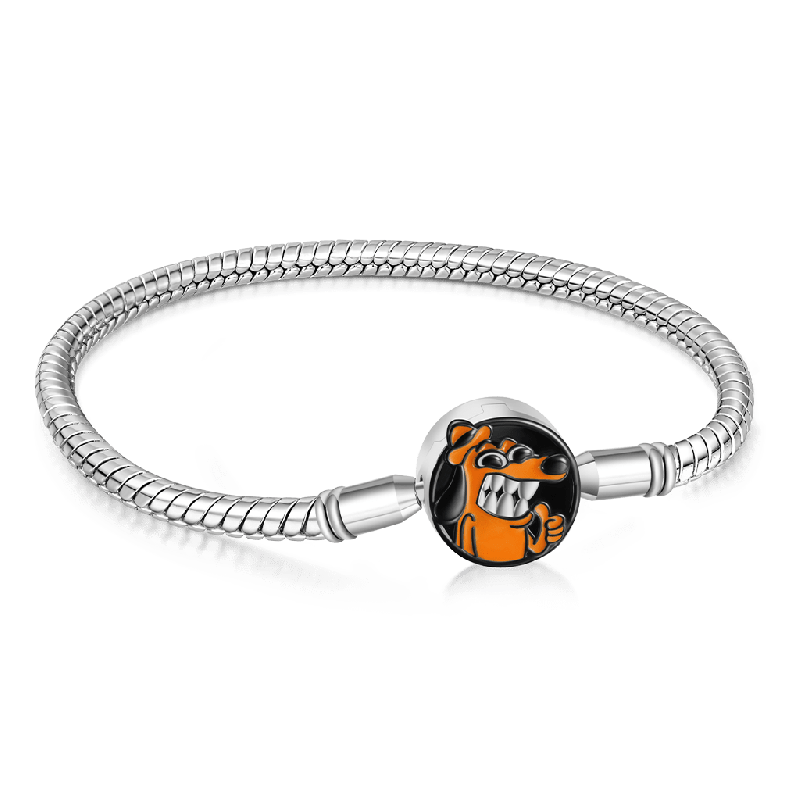 This is Fine Snake Chain Bracelet