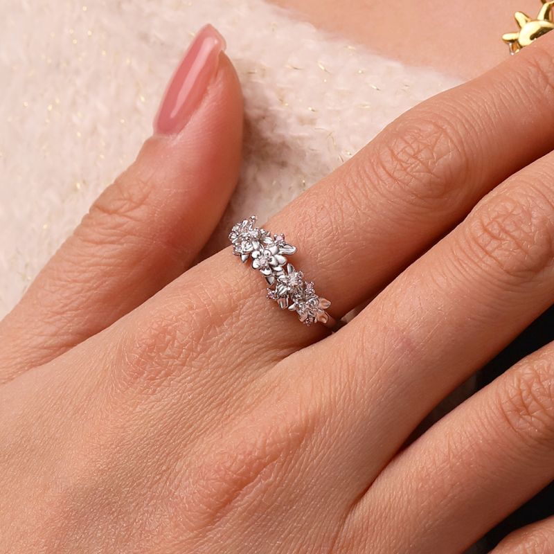 Delicate Flower Cluster Ring