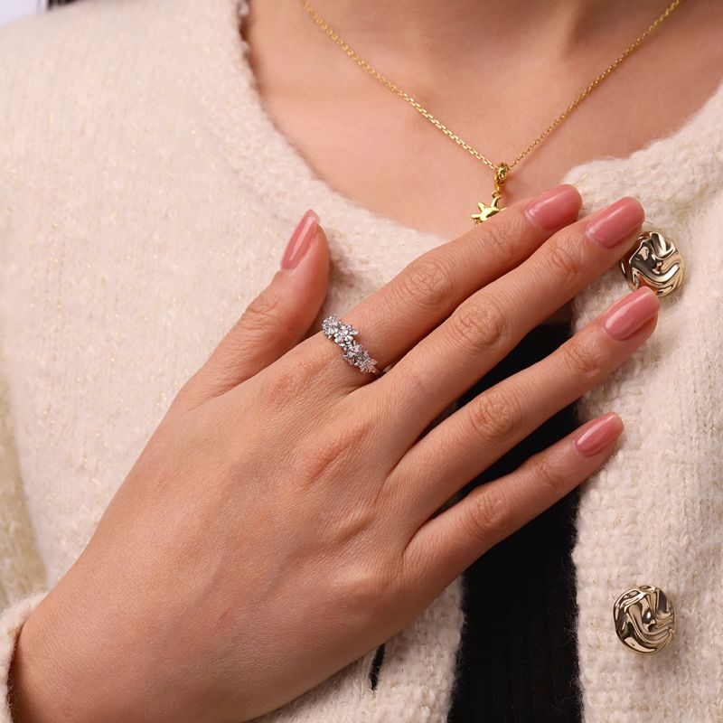 Delicate Flower Cluster Ring