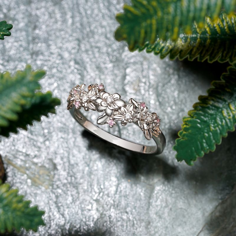 Delicate Flower Cluster Ring