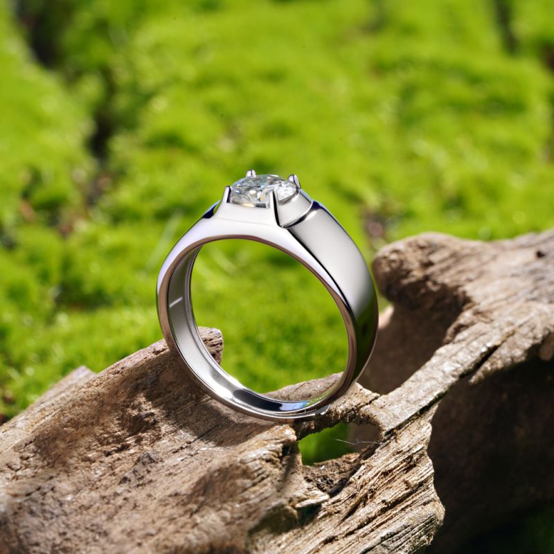 Brilliant 1Ct Moissanite Solitaire Men Ring