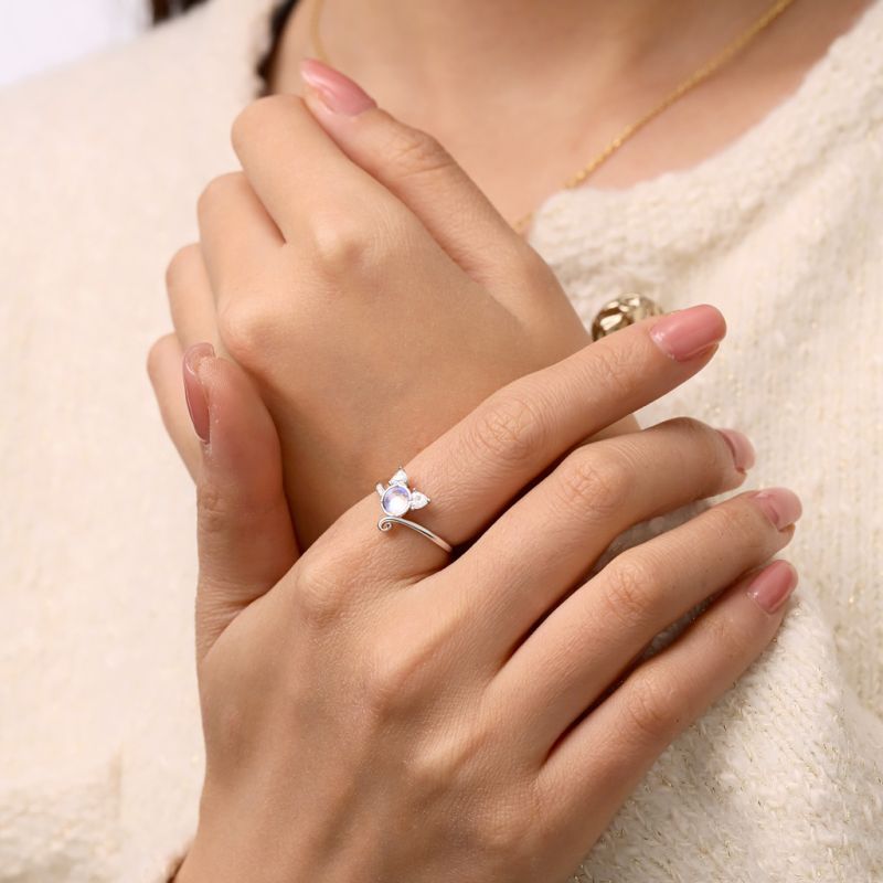 Cat Moonstone Band Ring